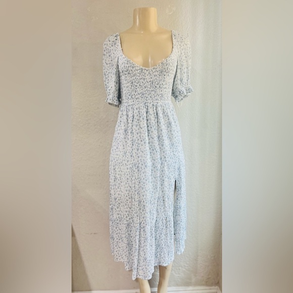 Abercrombie and Fitch Dress Womens XS Blue White Floral Smocked Boho Prairie - Picture 5 of 16